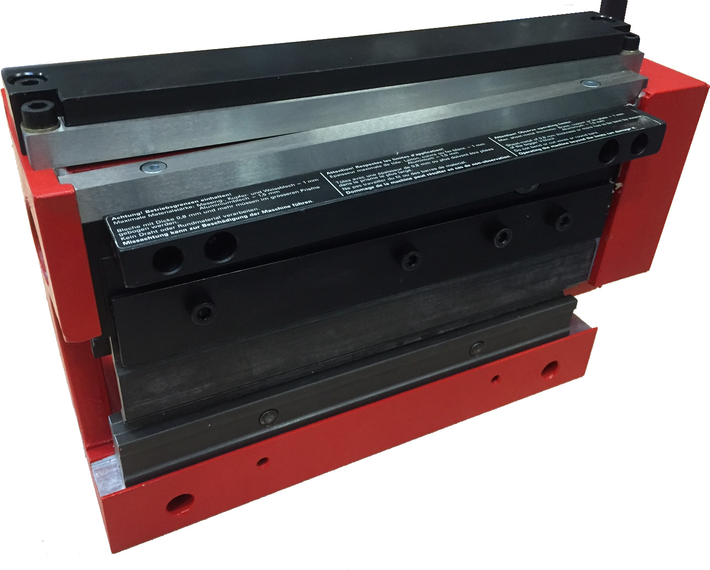 Profiform_P200 P200 Blechbearbeitungsmaschine Messeransicht